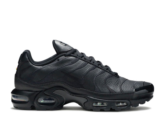 Air Max Plus Triple Black Leather