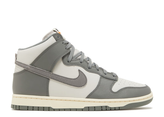 Nike Dunk High Vintage Light Bone Grey