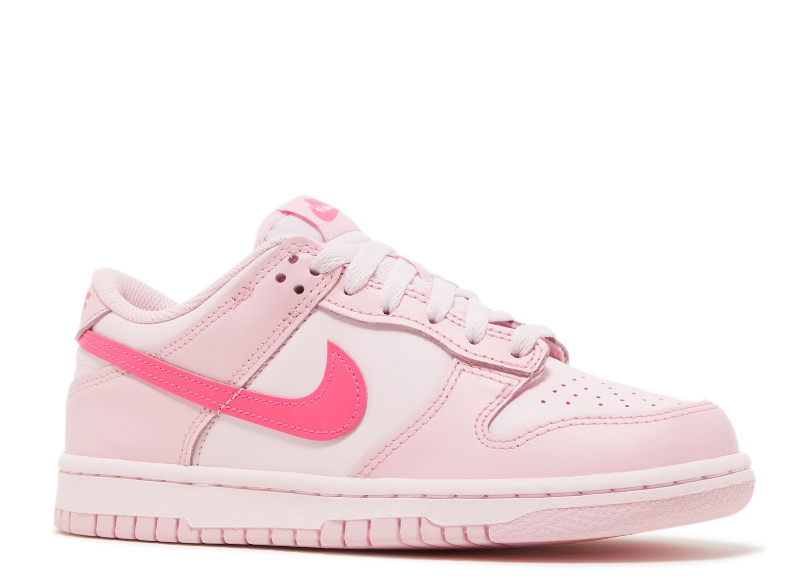 Nike Dunk Low Triple Pink