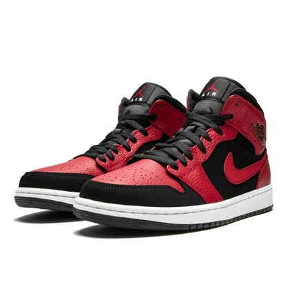 Air Jordan 1 Mid Reverse Bred