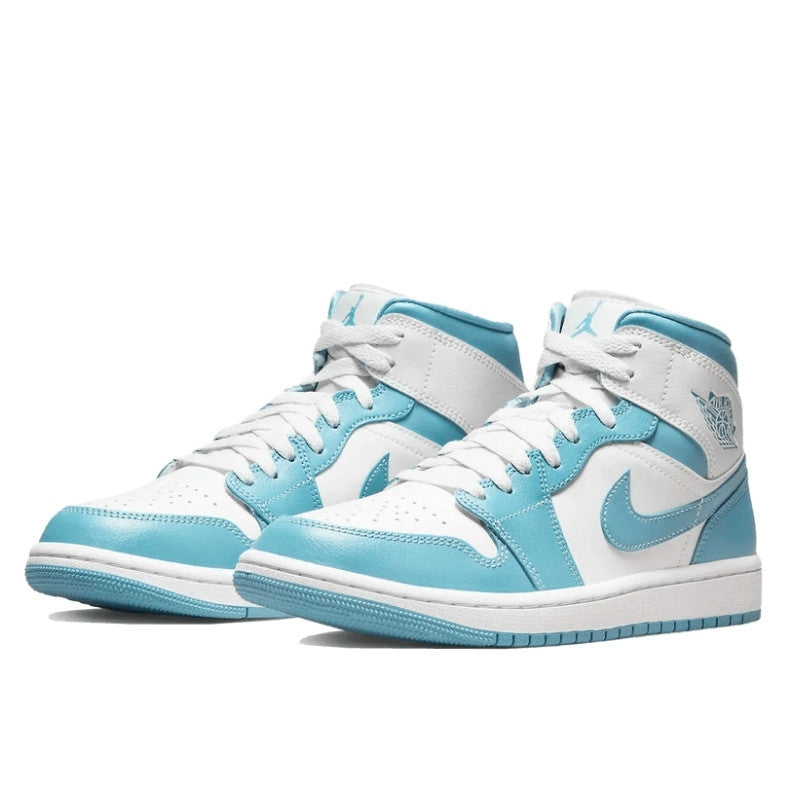 Air Jordan 1 Mid UNC 2022