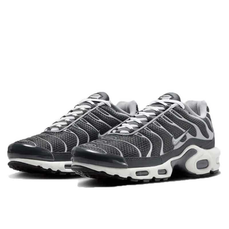 Air Max Plus SE Greyscale Cool Grey