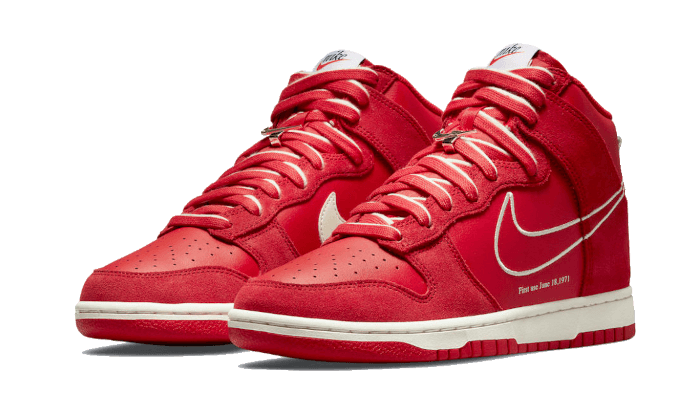 Dunk High First Use University Red