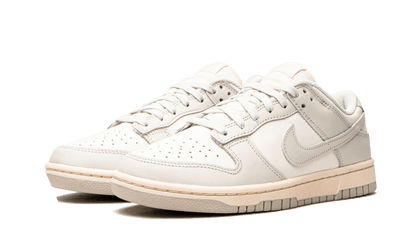 Dunk Low Light Bone