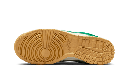 Dunk Low Malachite University Gold