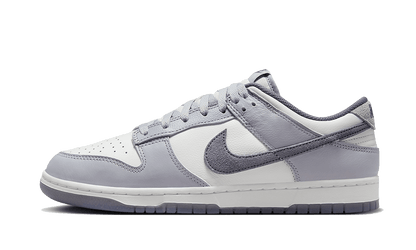 Dunk Low SE Light Carbon