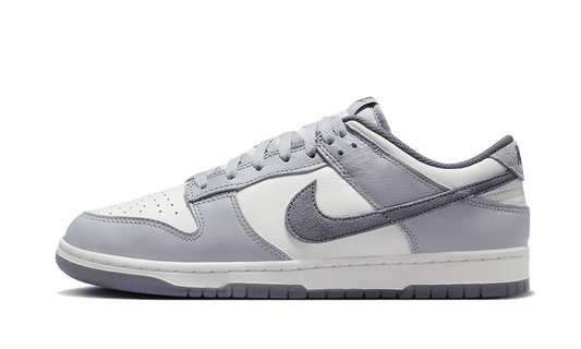 Dunk Low SE Light Carbon