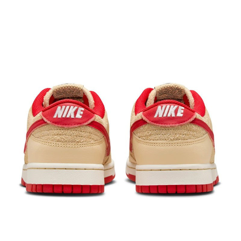 Nike Dunk Low Retro SE Strawberry Waffle