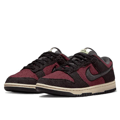 Nike Dunk Low SE Fleece Burgundy Crush