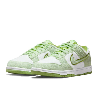 Nike Dunk Low SE Fleece Green