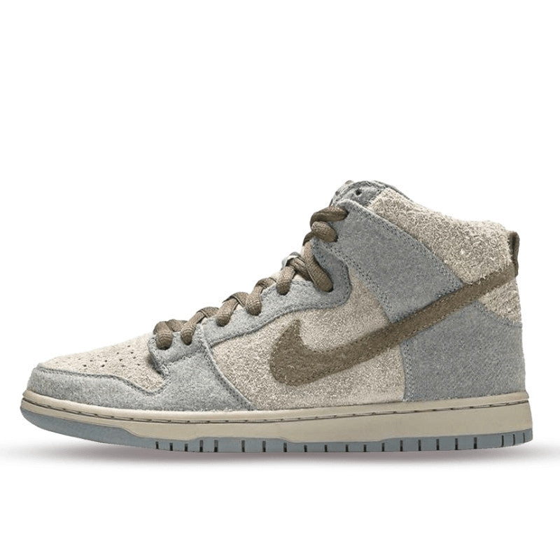 Nike SB Dunk High Tauntaun