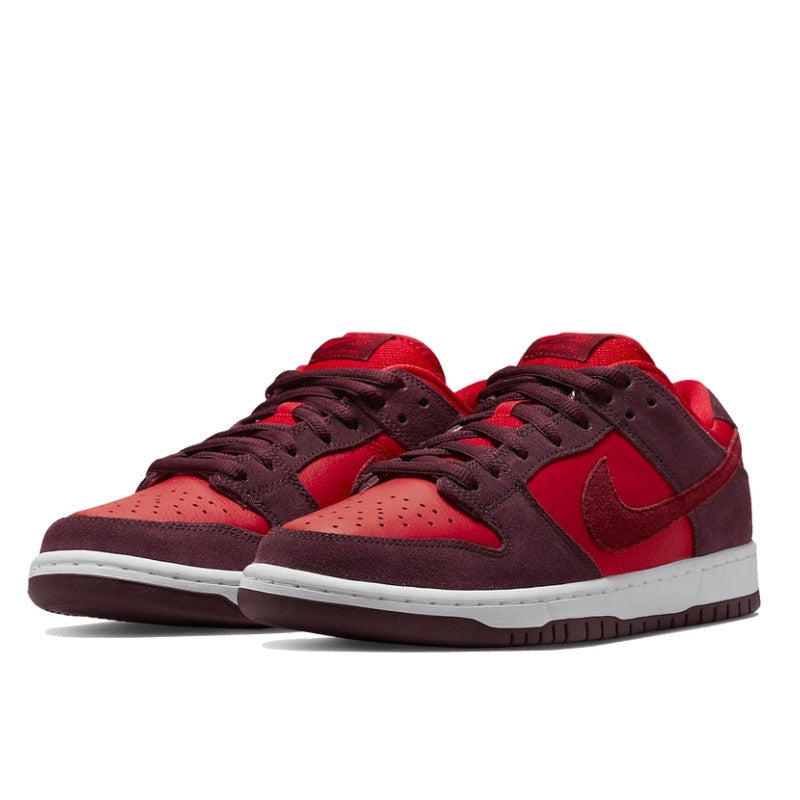 Nike SB Dunk Low Cherry