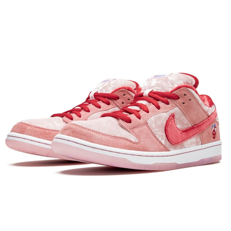 Nike SB Dunk Low StrangeLove