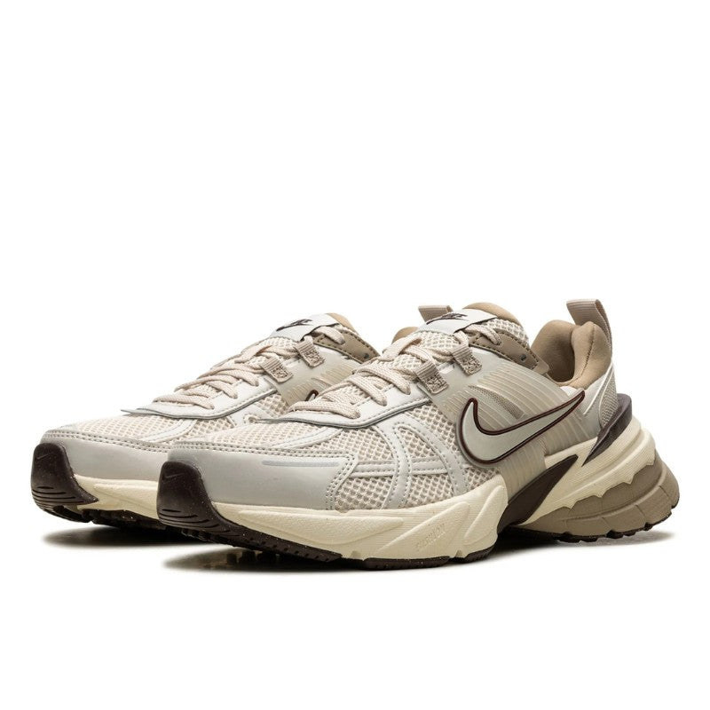 Nike V2K Run Light Orewood Brown