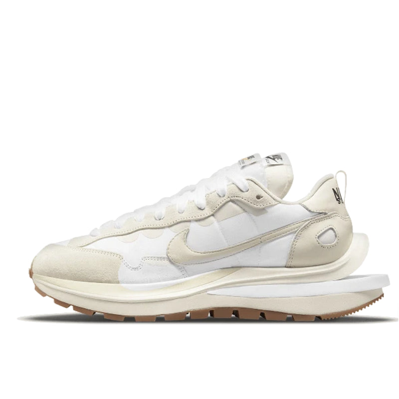 Nike Vaporwaffle Sacai Sail Gum