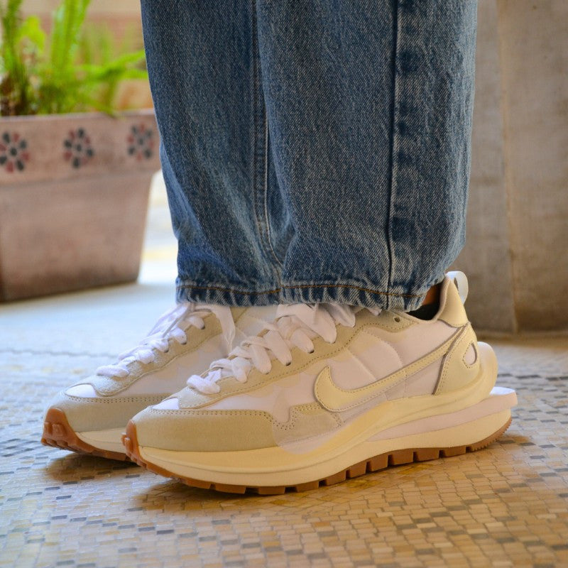 Nike Vaporwaffle Sacai Sail Gum