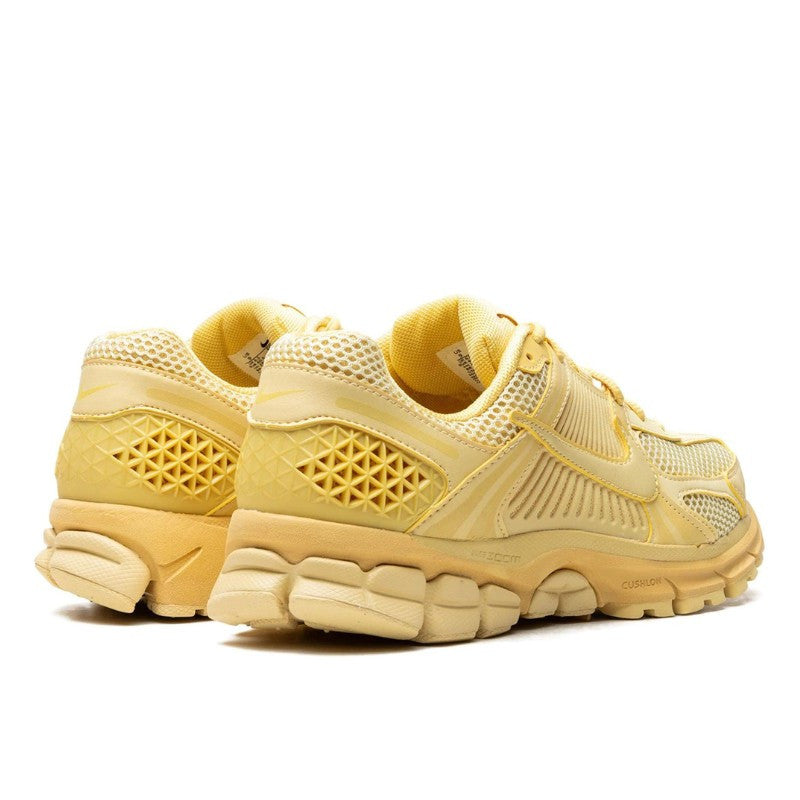 Nike Zoom Vomero 5 Saturn Gold