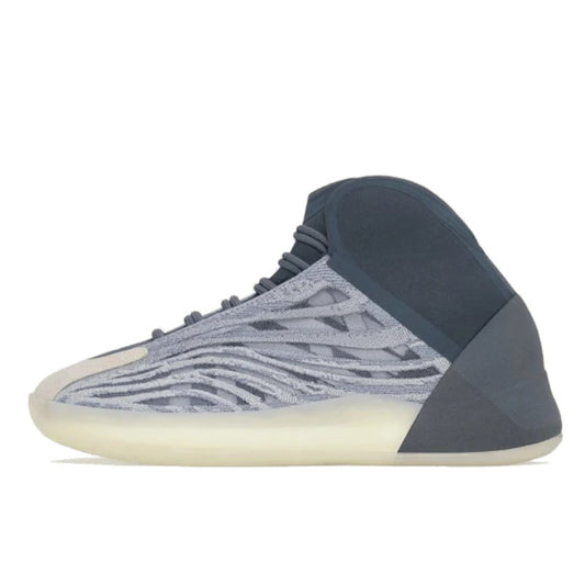 Yeezy QNTM Mono Carbon